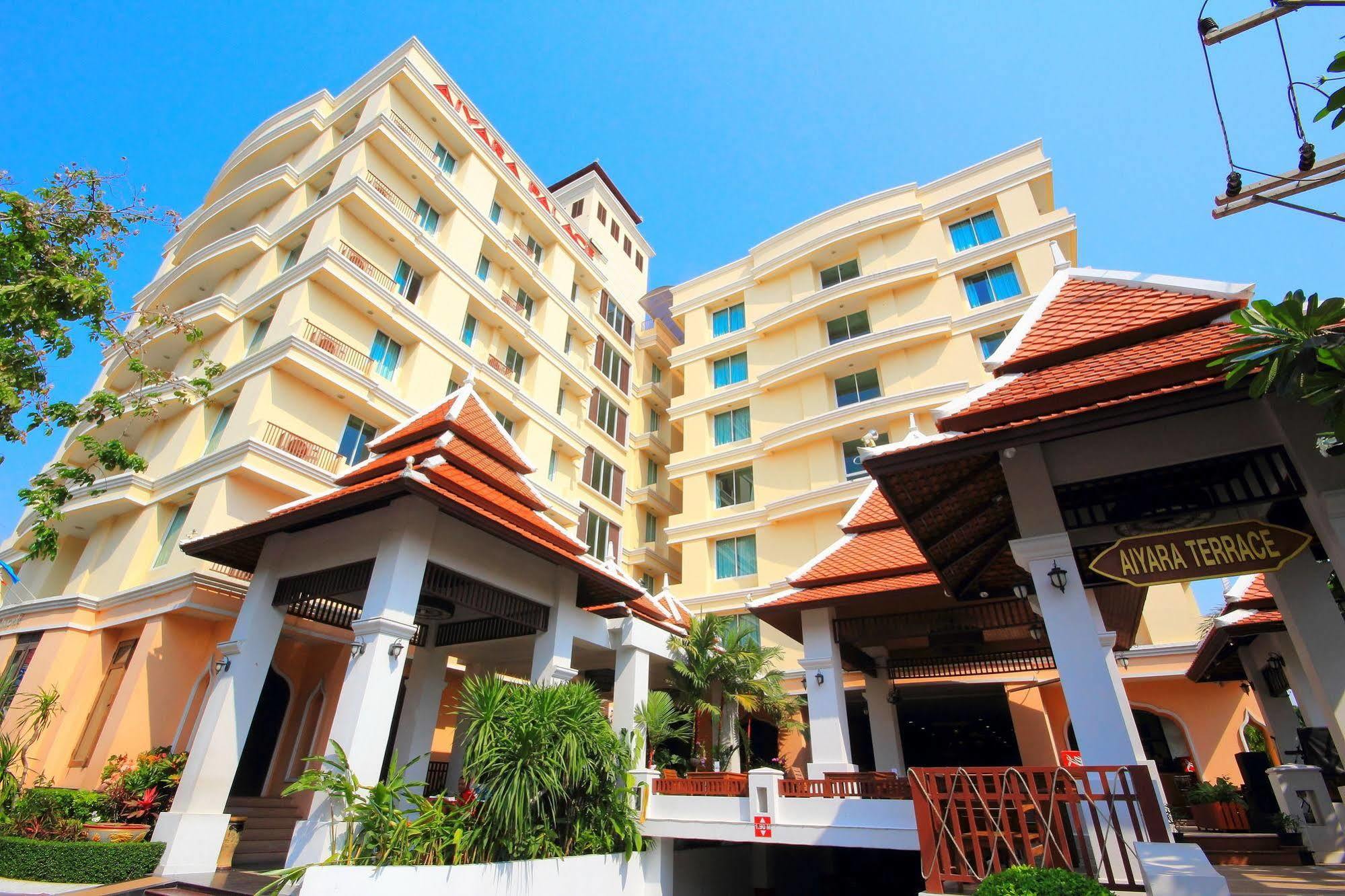 Hotel Aiyara Palace Pattaya Exterior foto